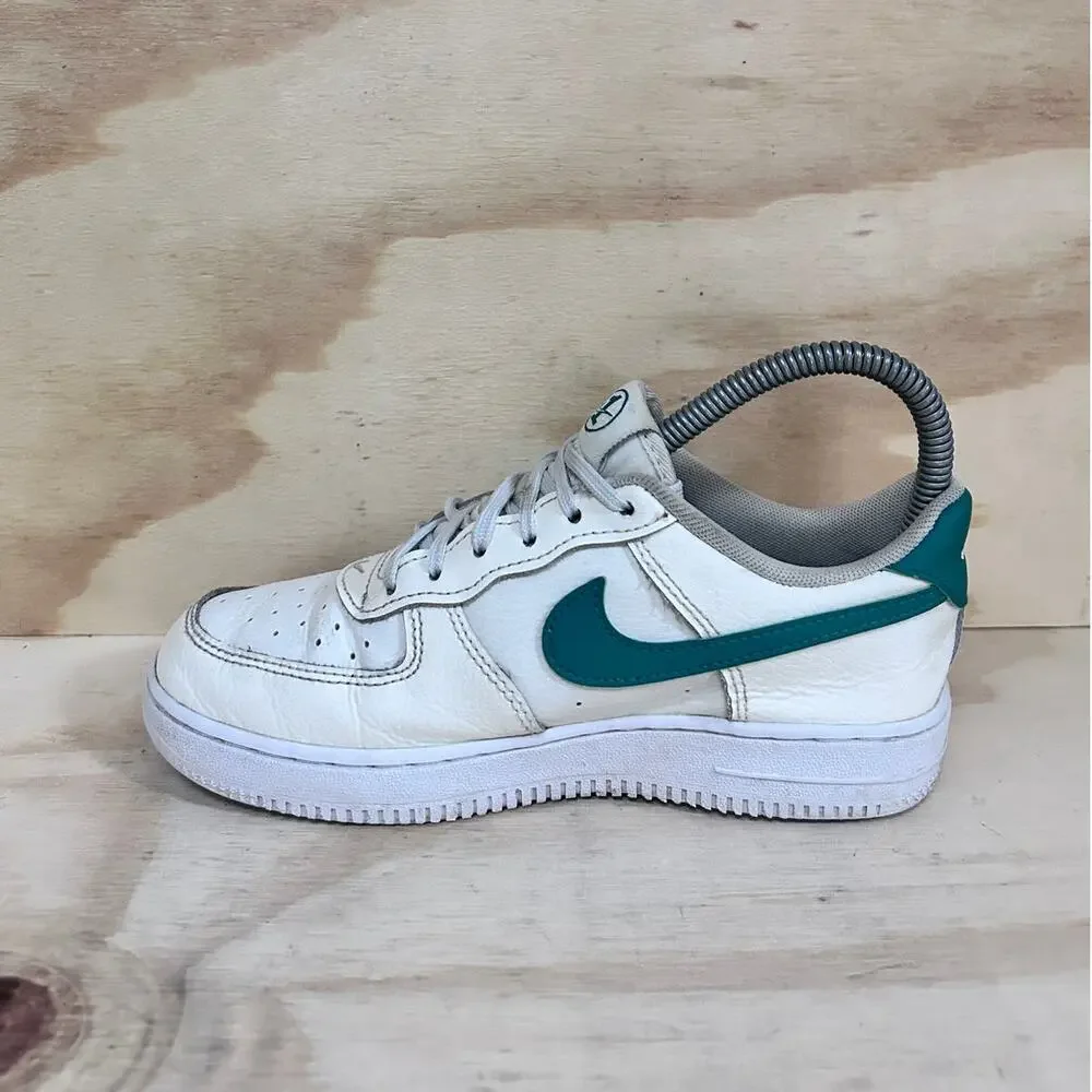 Nike-Air Force 1 Low Se 40th-Sneakers-White-Kids Little Unisex -2.5Y -FJ2887-101